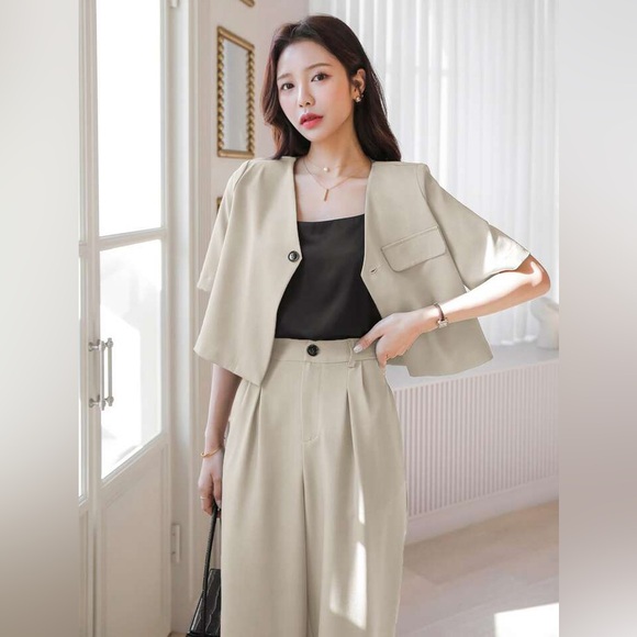 DAZY Solid Flap Detail Single Button Top & Wide Leg Pants - Picture 2 of 8